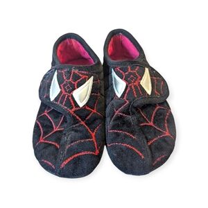 Spiderman slippers size 25